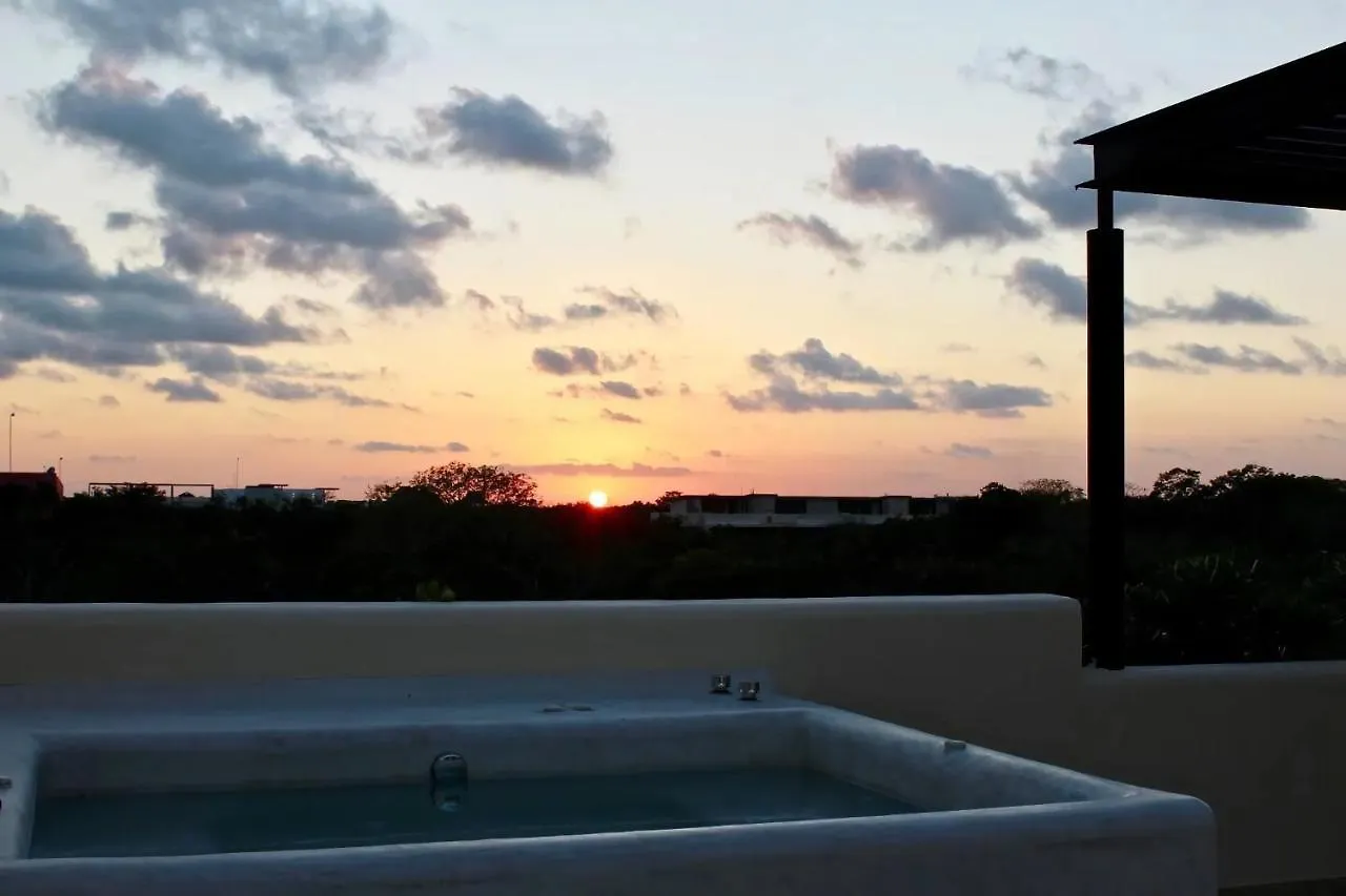 Tulum Hideaway With Penthouse Pool And Jungle Apartment 0*,  Mexico