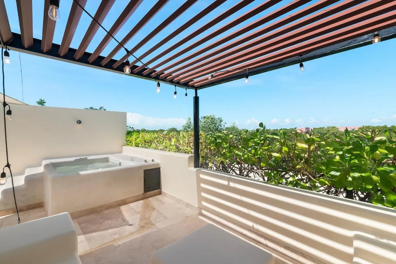 Tulum Hideaway With Penthouse Pool And Jungle Apartment